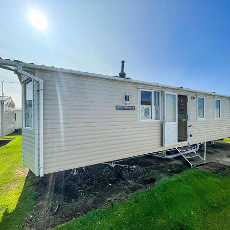 Lovely Caravan With Wifi At Broadland Sands In Suffolk Ref 20035Bs Hotel Hopton on Sea Luaran gambar